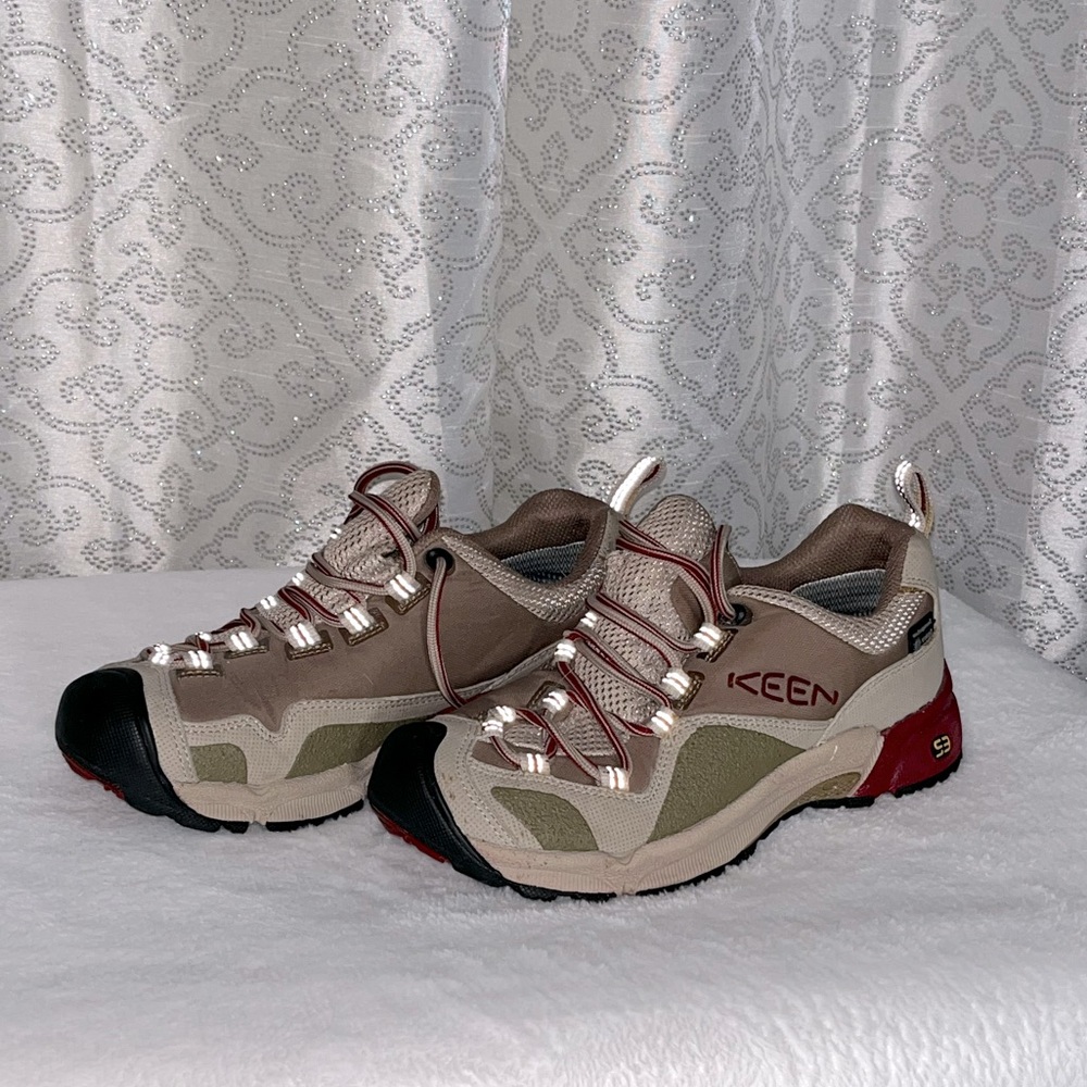 Keen hiking shoes - Picture 2 of 4